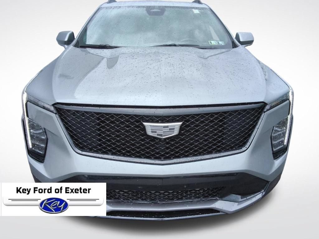 Used 2024 Cadillac XT4 Sport AWD/4WD image 4