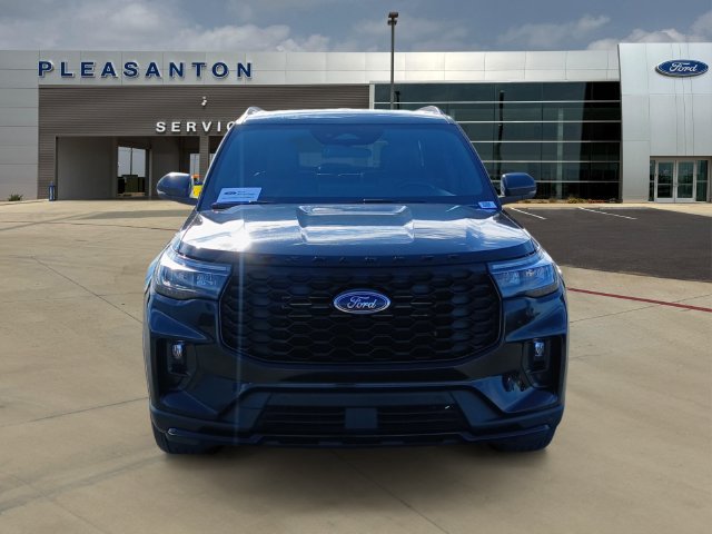 Certified 2025 Ford Explorer ST-Line AWD/4WD image 8