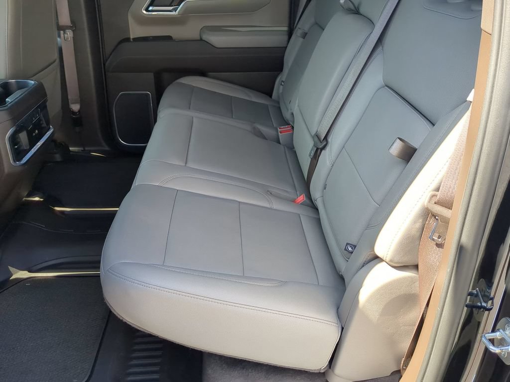 Used 2022 GMC Sierra 1500 SLT w/ SLT Convenience Package AWD/4WD image 18