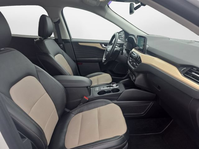 Certified 2021 Ford Escape Titanium w/ Titanium Elite Package AWD/4WD image 17