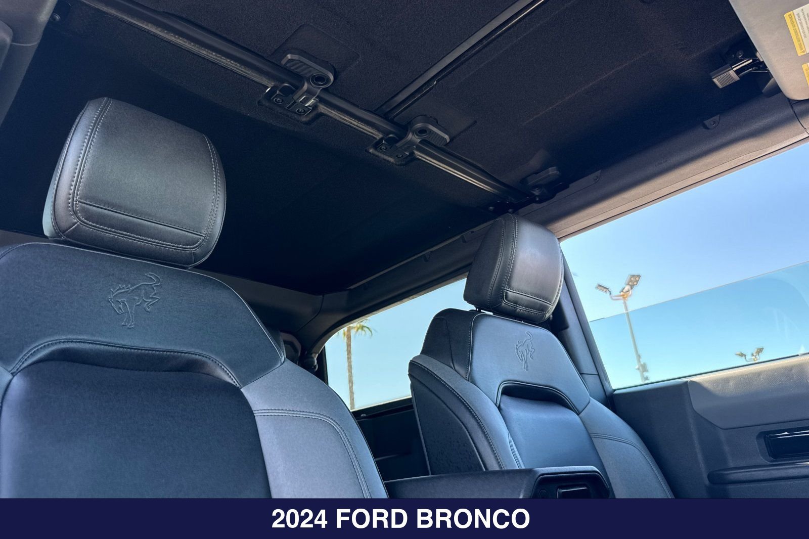 Certified 2024 Ford Bronco Black Diamond AWD/4WD image 19