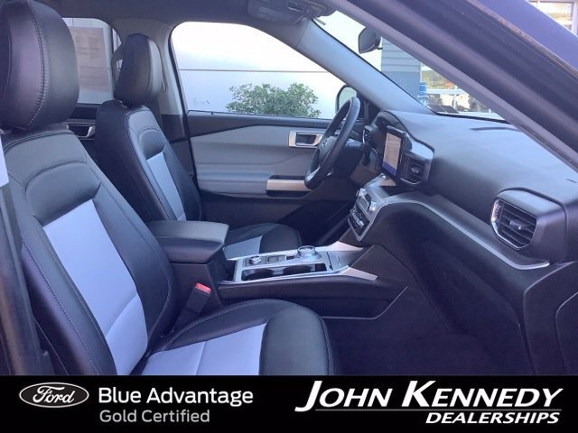 Certified 2023 Ford Explorer XLT w/ Equipment Group 202A AWD/4WD image 25