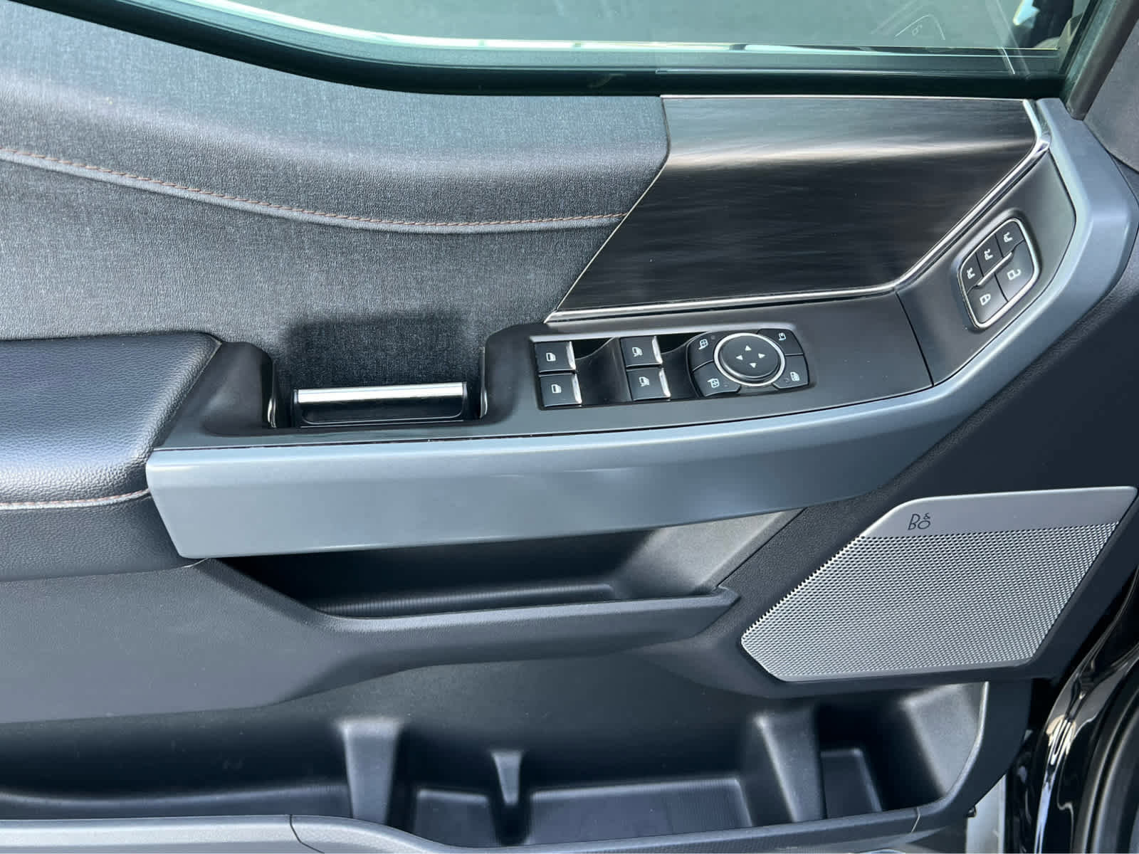 Certified 2024 Ford F150 Lariat w/ Tow/Haul Package image 32