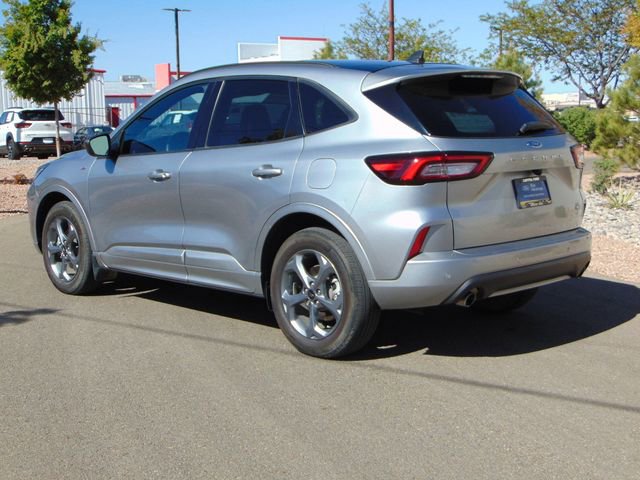 Certified 2023 Ford Escape ST-Line w/ Tech Pack #1 AWD/4WD image 4