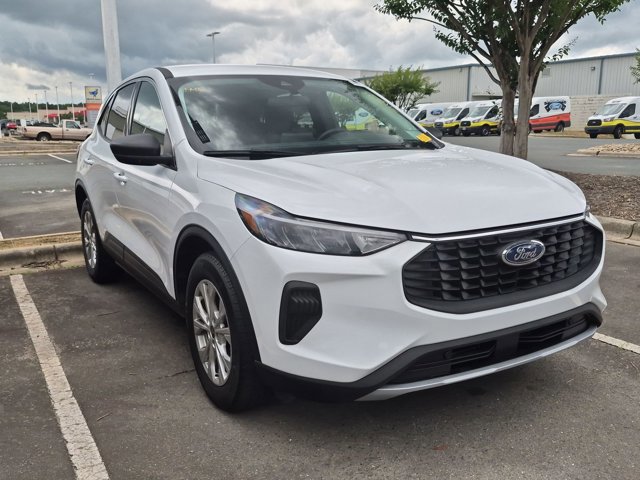 Certified 2024 Ford Escape Active FWD image 2
