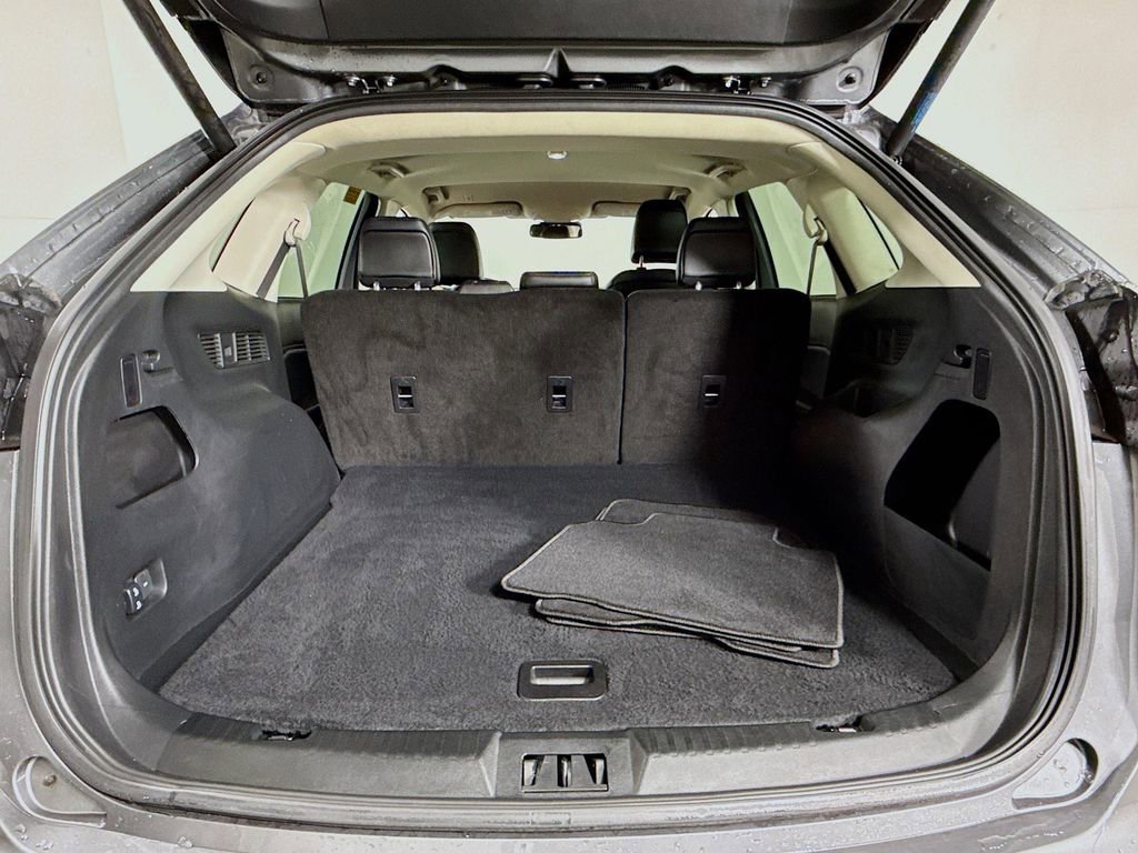 Certified 2024 Ford Edge SEL w/ Convenience Package image 26