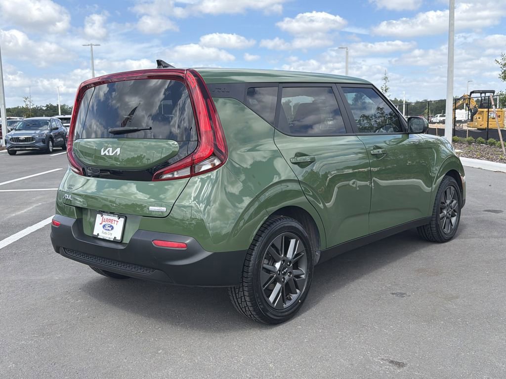 Used 2022 Kia Soul EX FWD image 4