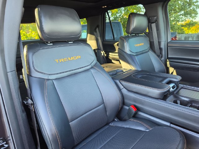 Certified 2025 Ford Expedition Tremor AWD/4WD image 24