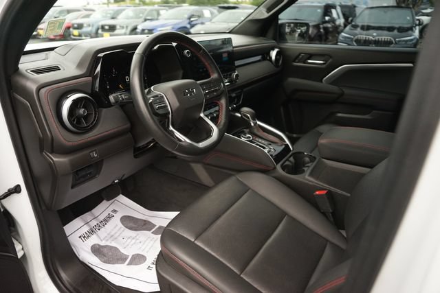 Used 2023 Chevrolet Colorado Z71 w/ Z71 Convenience Package 2 AWD/4WD image 8
