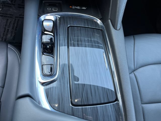 Used 2023 Buick Enclave Essence w/ LPO, Touring Package FWD image 39