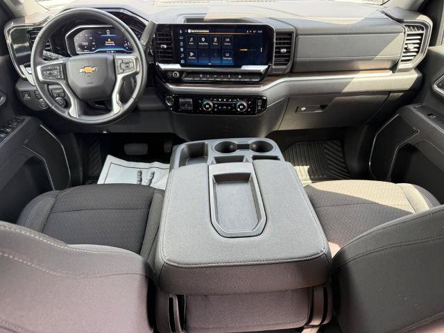Used 2025 Chevrolet Silverado 2500 LT w/ Convenience Package AWD/4WD image 11