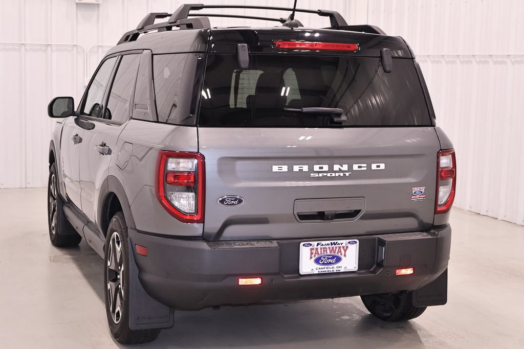 Certified 2024 Ford Bronco Sport Outer Banks w/ Tech Package AWD/4WD image 8