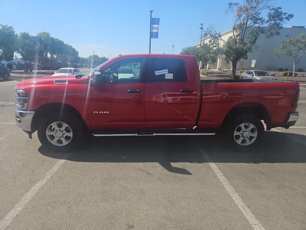 Used 2026 RAM 2500 Big Horn AWD/4WD image 4