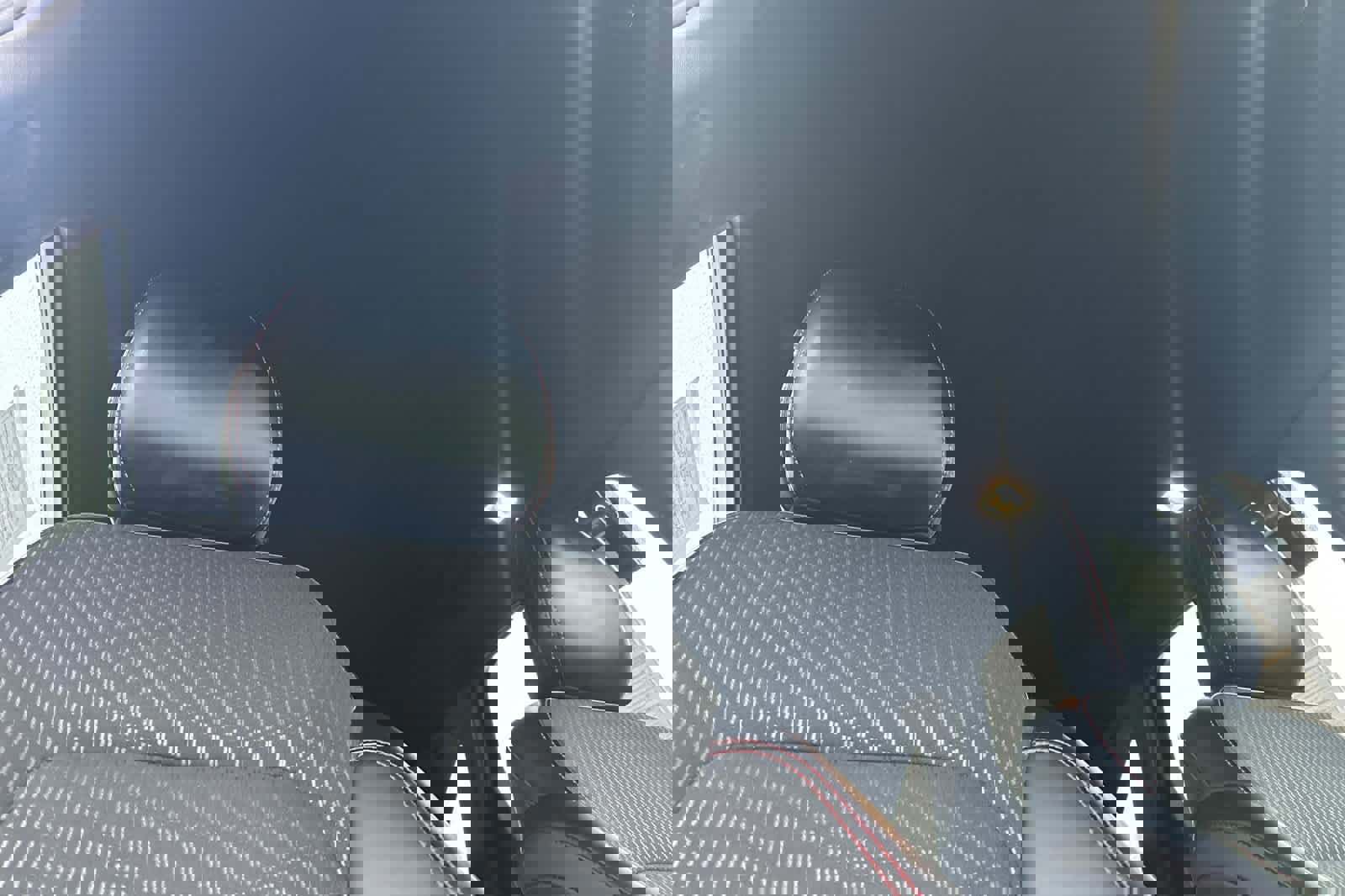 Certified 2025 Ford Escape ST-Line w/ Tech Pack #1 image 17