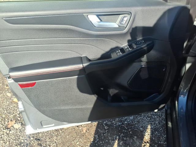 Certified 2024 Ford Escape ST-Line w/ Tech Pack #1 image 14