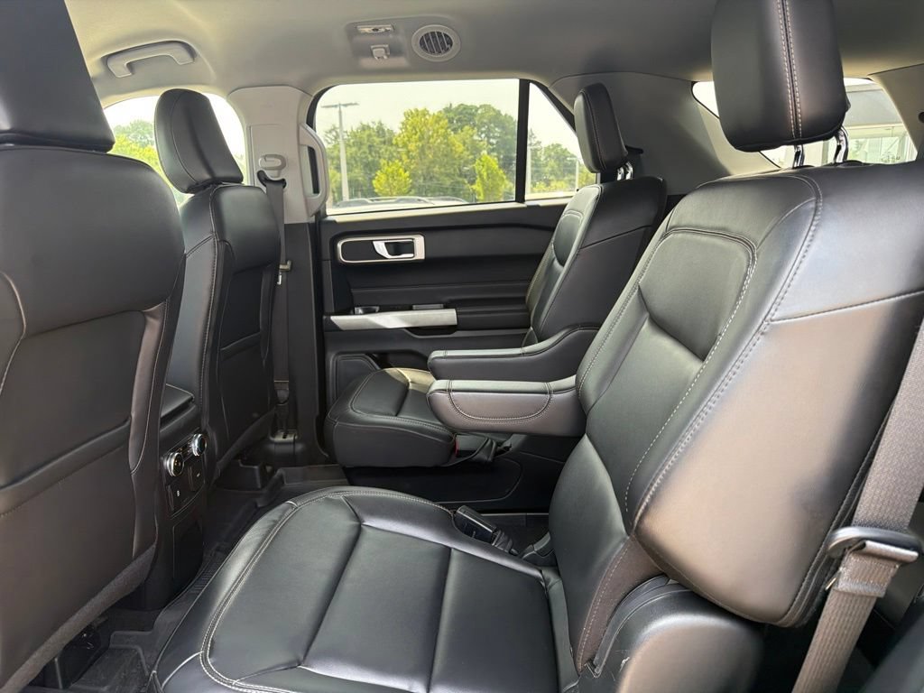 Certified 2023 Ford Explorer XLT w/ Equipment Group 202A RWD image 20