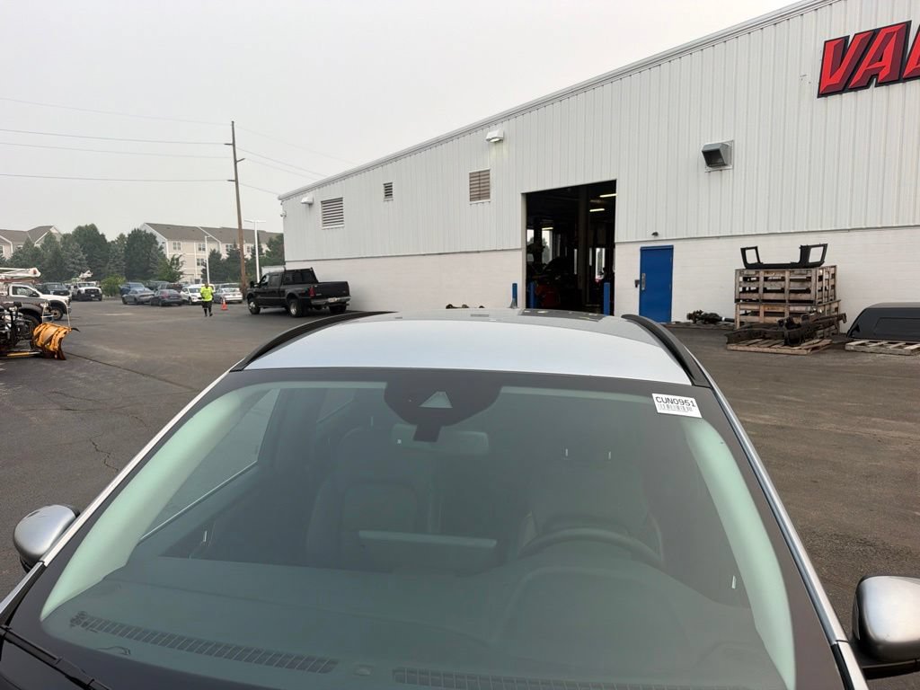 Certified 2024 Ford Escape Platinum AWD/4WD image 17