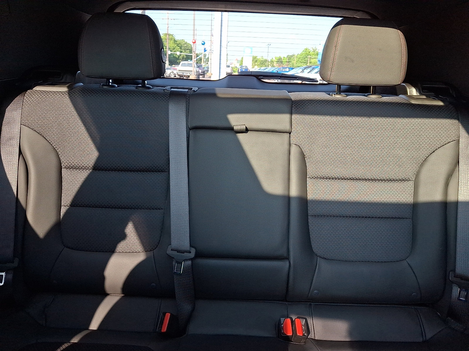 Used 2022 Chevrolet TrailBlazer RS w/ Sun and Liftgate Package AWD/4WD image 19