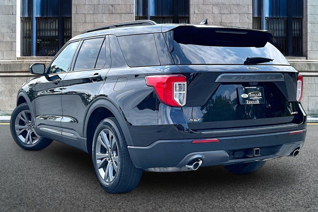 Certified 2022 Ford Explorer XLT w/ Equipment Group 202A AWD/4WD image 10