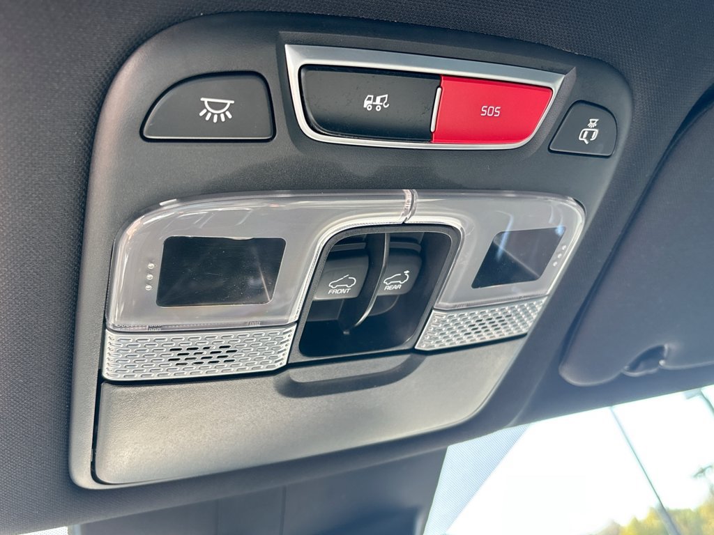 Used 2024 Kia Telluride SX X-Line AWD/4WD image 40