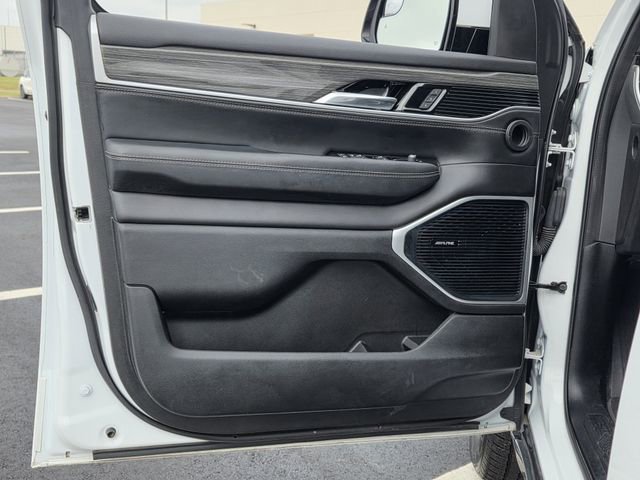 Used 2022 Jeep Wagoneer Series III RWD image 15