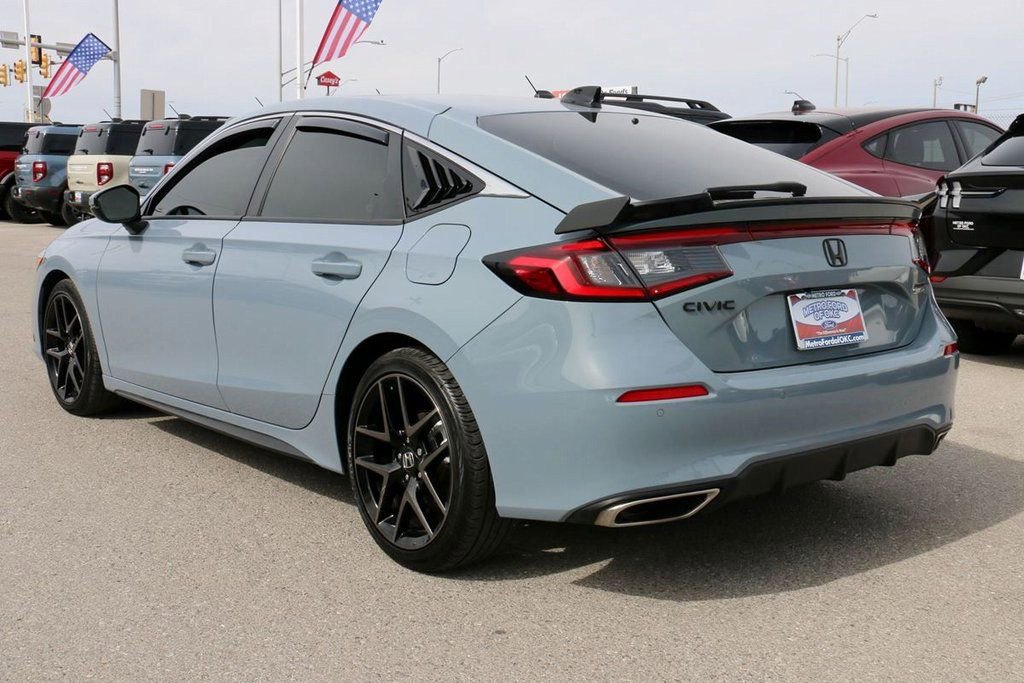 Used 2024 Honda Civic Sport Touring image 7