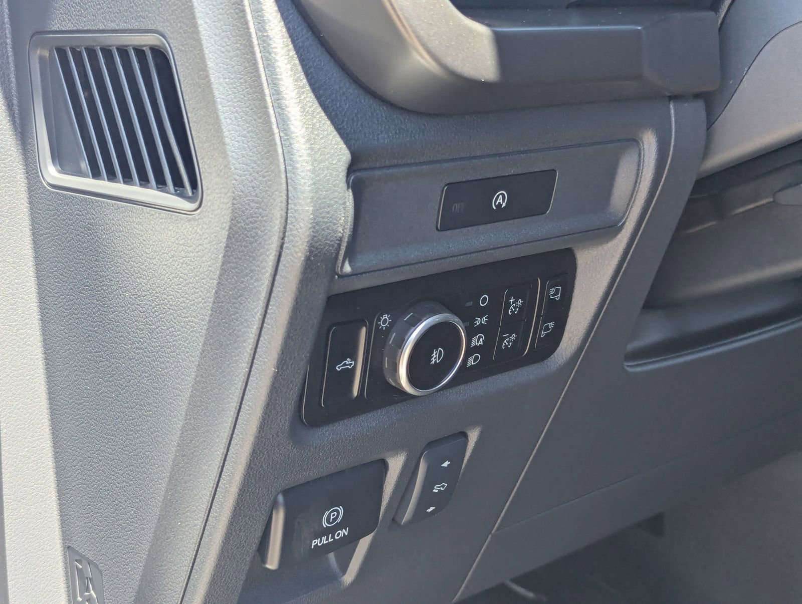 Certified 2025 Ford F150 Tremor w/ Tow/Haul Package AWD/4WD image 21