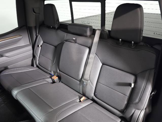 Used 2025 Chevrolet Silverado 1500 LT Trail Boss w/ Convenience Package II image 11