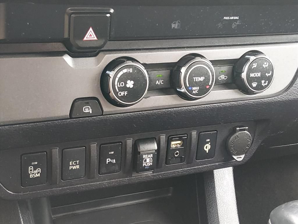 Used 2019 Toyota Tacoma 2WD Double Cab image 20