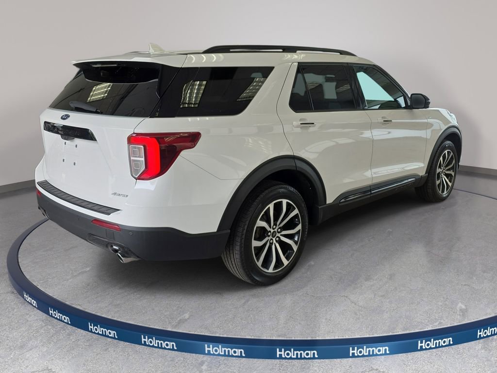 Certified 2023 Ford Explorer ST-Line AWD/4WD image 5