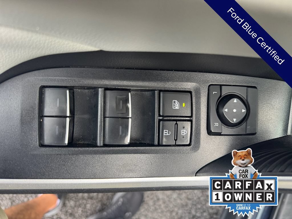 Used 2022 Toyota RAV4 XLE FWD image 35