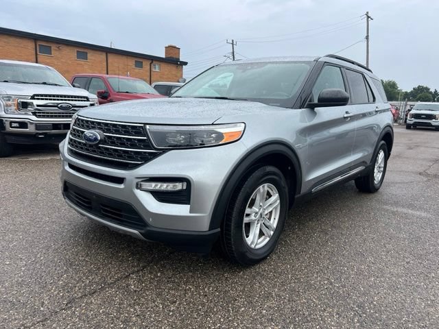 Certified 2023 Ford Explorer XLT w/ Equipment Group 202A AWD/4WD image 30