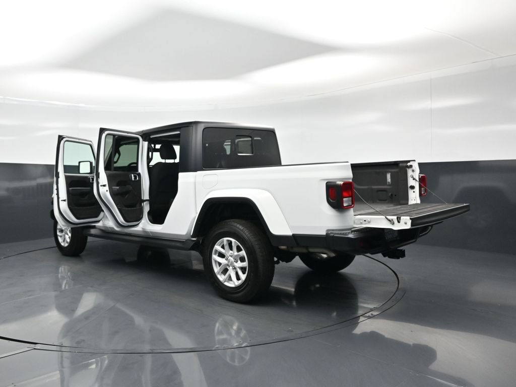 Used 2023 Jeep Gladiator Sport AWD/4WD image 27
