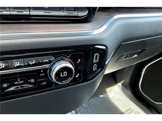 Used 2025 GMC Sierra 1500 SLT AWD/4WD image 19