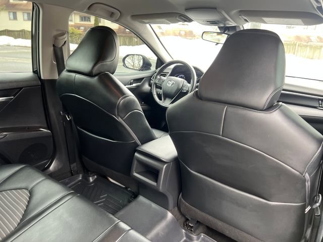 Used 2021 Toyota Camry SE image 34