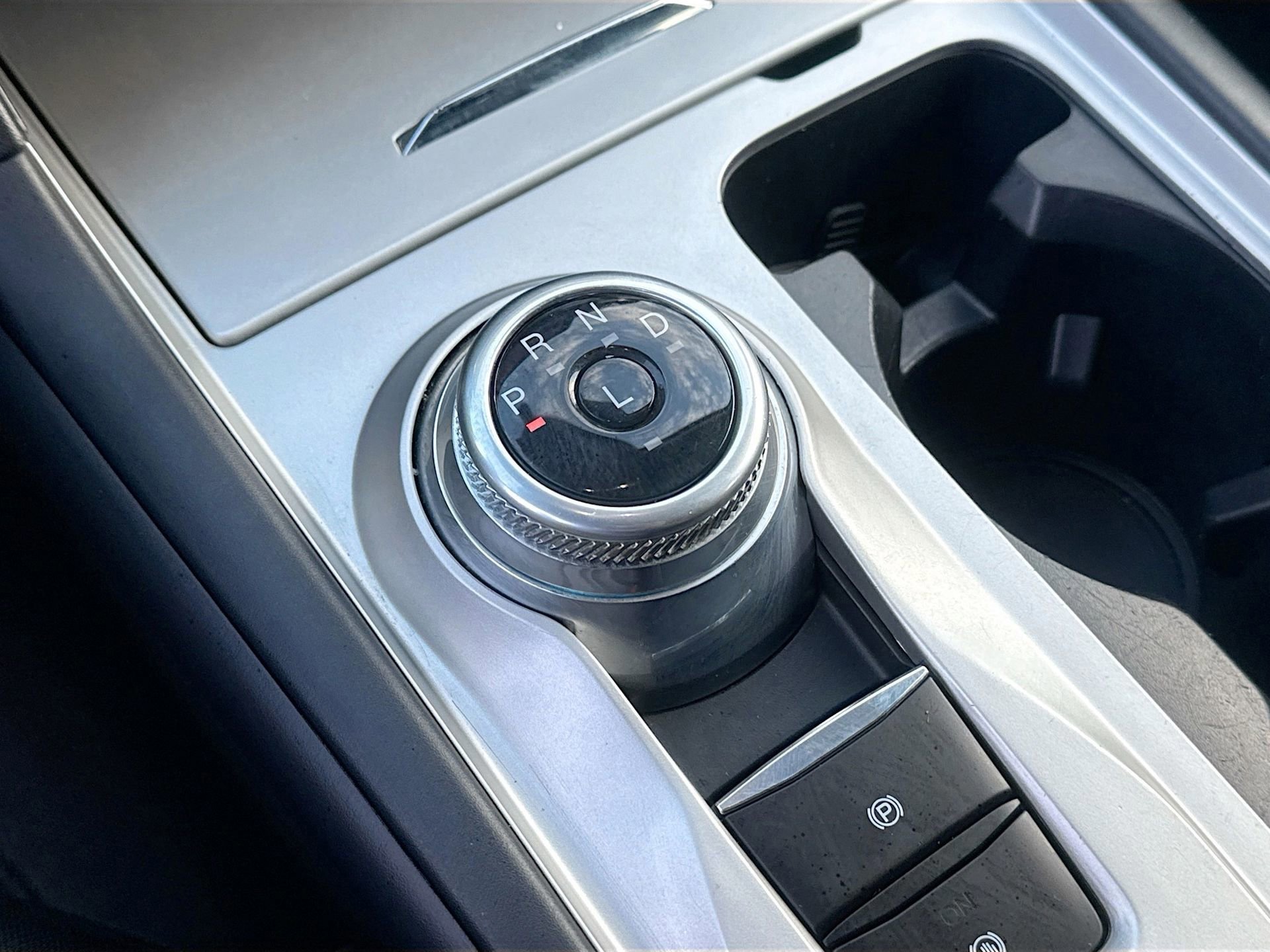 Certified 2022 Ford Explorer XLT image 15