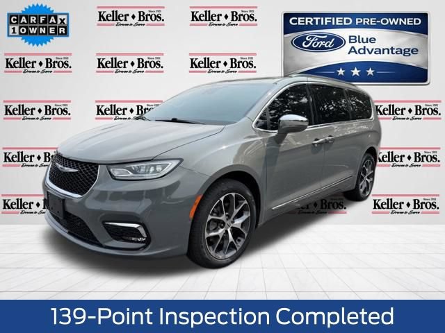 Used 2022 Chrysler Pacifica Limited w/ Uconnect Theater Family Group AWD/4WD image 3