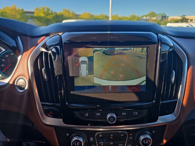 Used 2018 Chevrolet Traverse High Country AWD/4WD image 17