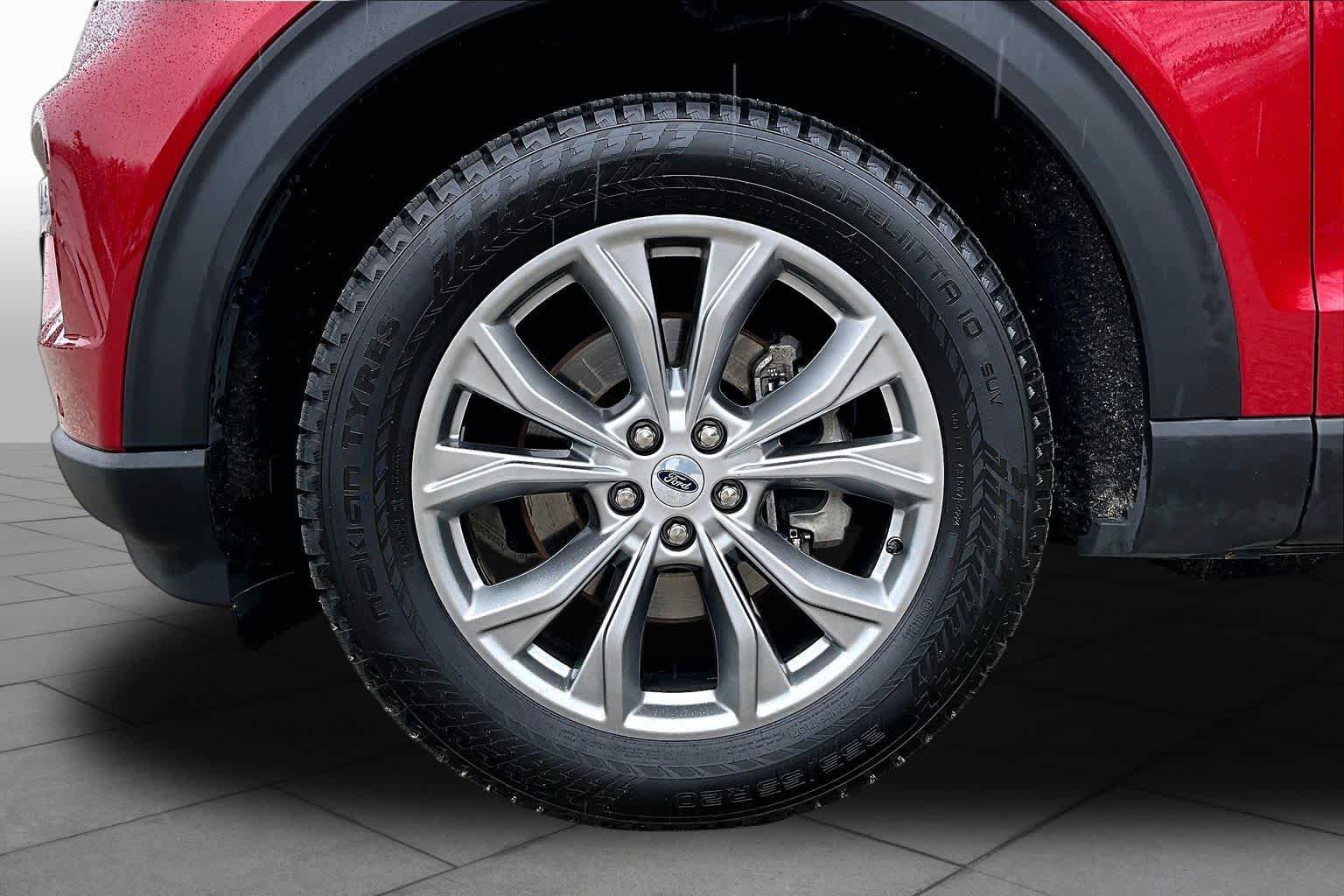 Certified 2023 Ford Explorer XLT w/ Equipment Group 202A AWD/4WD image 11