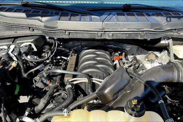 Certified 2022 Ford F150 XLT w/ Equipment Group 302A High image 31