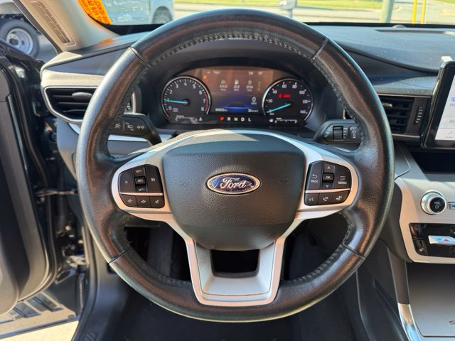 Certified 2022 Ford Explorer XLT w/ Equipment Group 202A RWD image 15