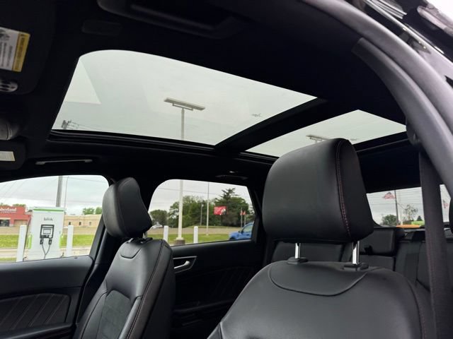 Certified 2024 Ford Edge ST-Line w/ Cargo Accessory Package AWD/4WD image 10