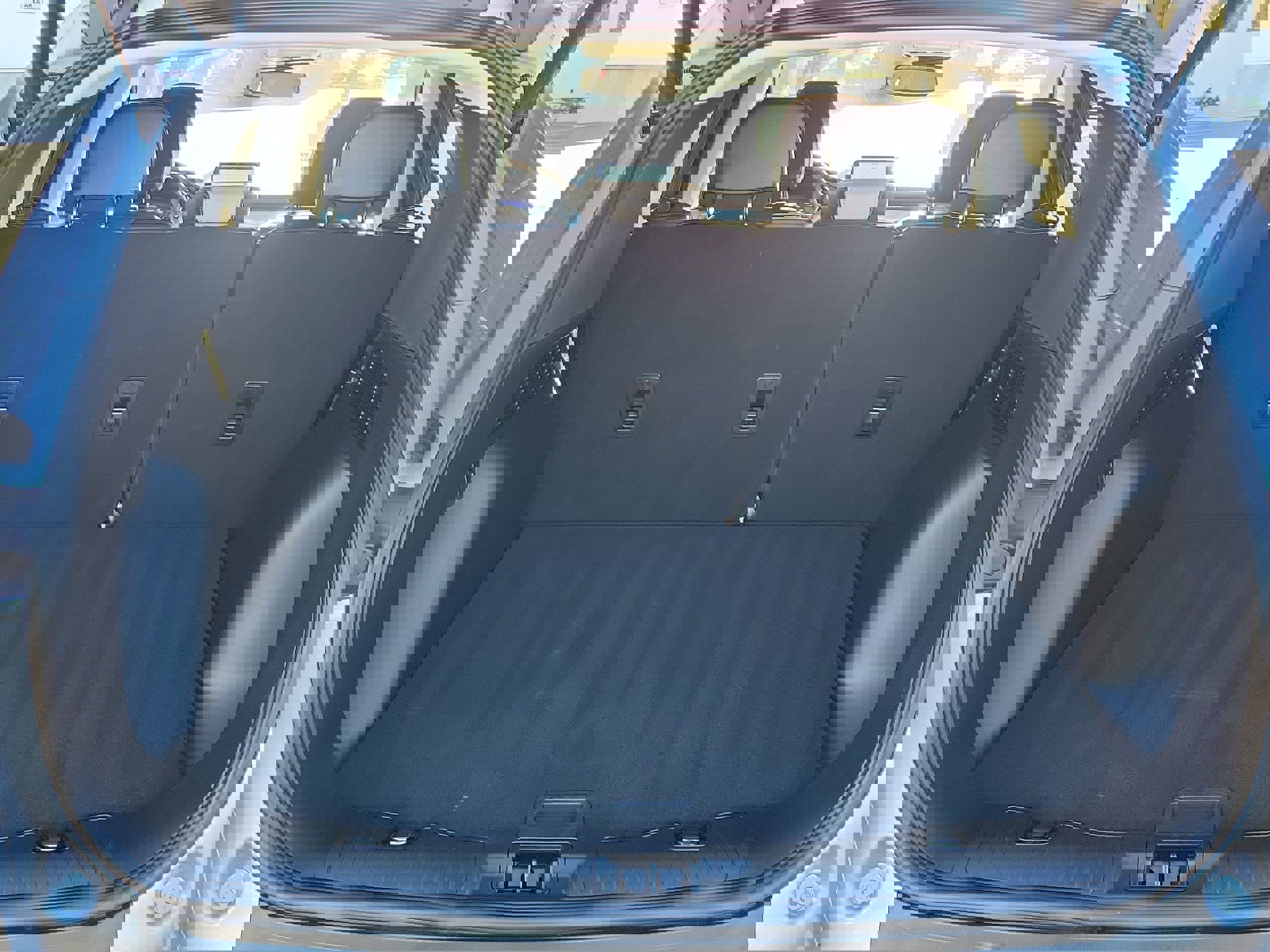 Certified 2022 Ford Escape Titanium image 11