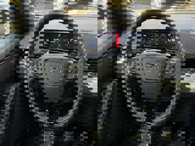 Certified 2023 Ford Mustang Mach-E GT image 18