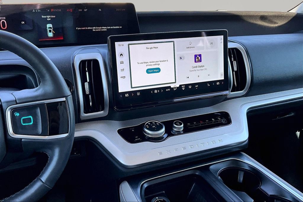 Certified 2025 Ford Expedition Active AWD/4WD image 8