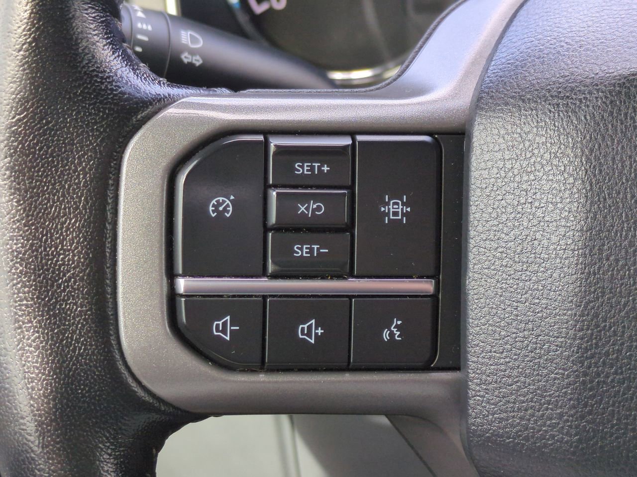 Certified 2022 Ford F150 XLT w/ Equipment Group 302A High image 23