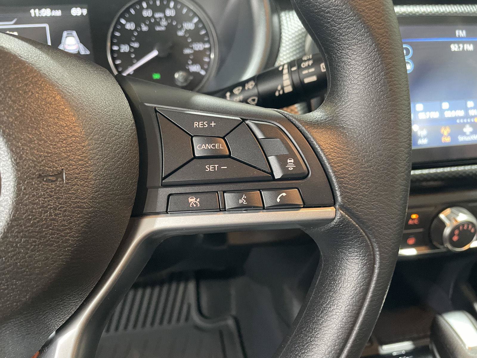 Used 2023 Nissan Kicks SV FWD image 15