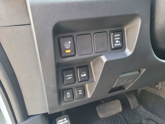 Used 2022 Nissan Frontier PRO-4X w/ Pro-4X Premium Package image 17