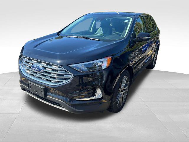 Certified 2024 Ford Edge Titanium AWD/4WD image 2