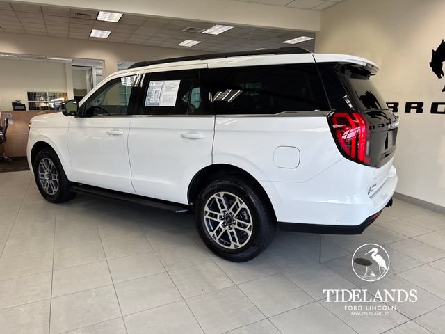 Certified 2025 Ford Expedition Active RWD image 6